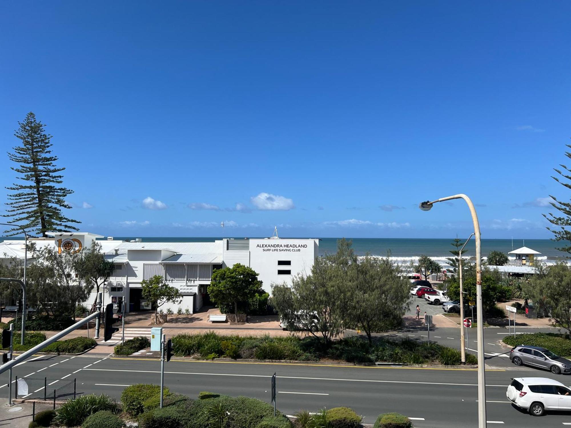Ocean View - Alexandra Headlands Beachfront Unit Exterior foto